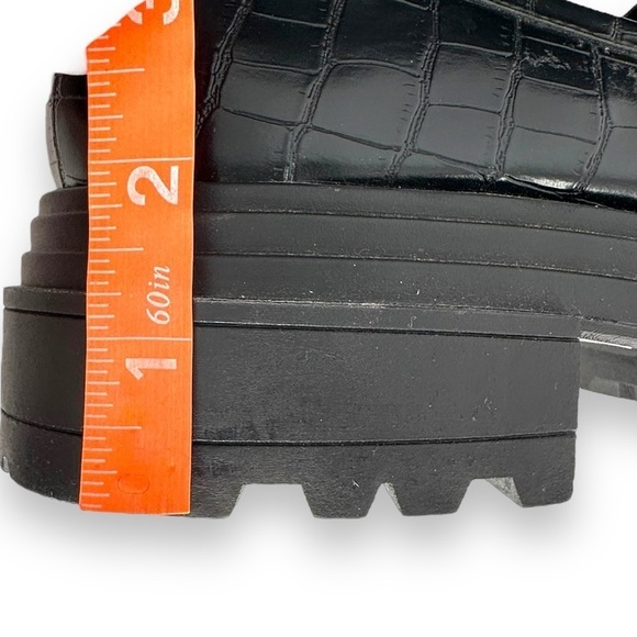 Topshop Alligator Embossed Vegan Leather Lugged Loafers Black Women's 41 (8) NEW - Picture 8 of 9